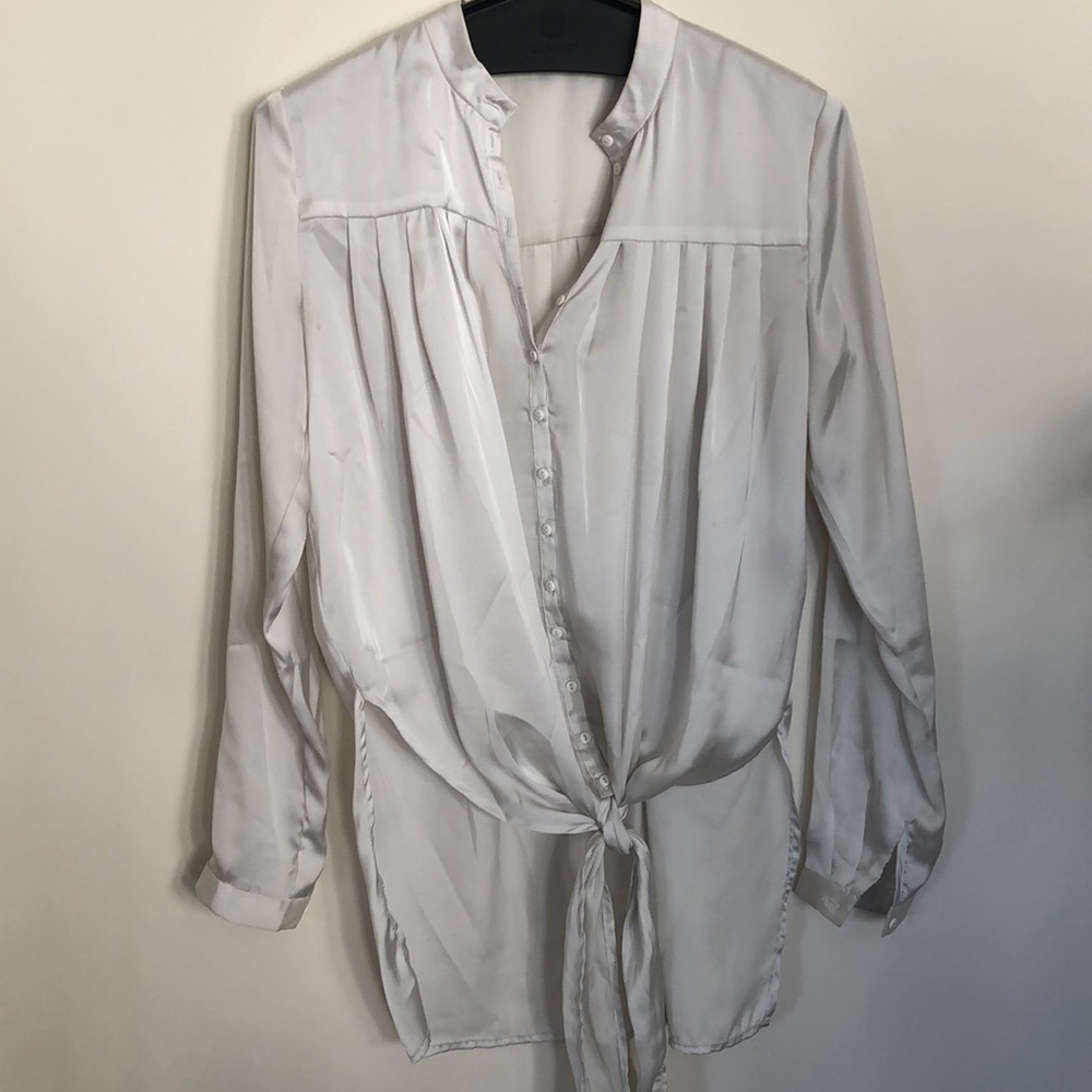 Silky cream blouse!